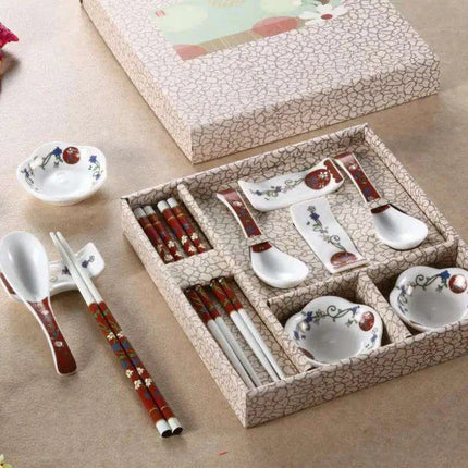 Majestic Dragon-Themed Handcrafted Ceramic Tableware Set with Sustainable Chopsticks - Très Elite