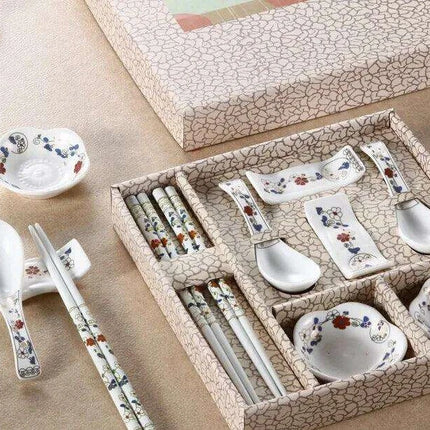 Majestic Dragon-Themed Handcrafted Ceramic Tableware Set with Sustainable Chopsticks - Très Elite