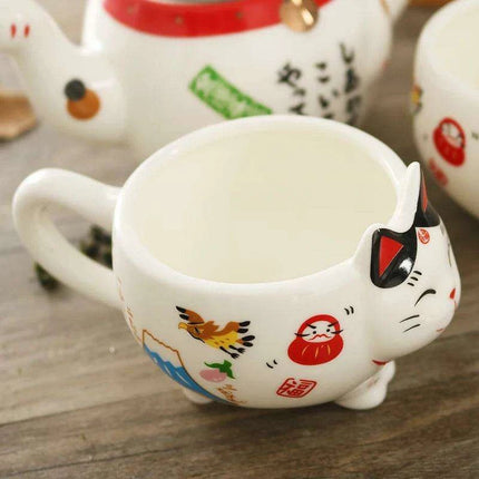 Maneki Neko Ceramic Tea Set - Charming Lucky Cat Teapot with Cups and Infuser - Très Elite