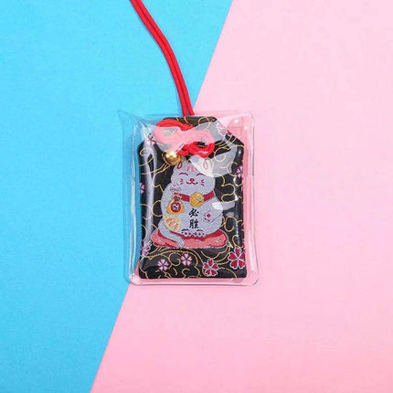 Maneki Neko Good Luck Keychain: A Charming Token of Prosperity - Très Elite