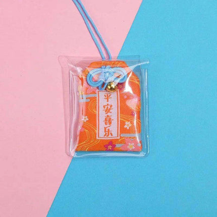 Maneki Neko Good Luck Keychain: A Charming Token of Prosperity - Très Elite