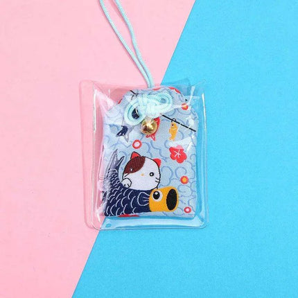 Maneki Neko Good Luck Keychain: A Charming Token of Prosperity - Très Elite