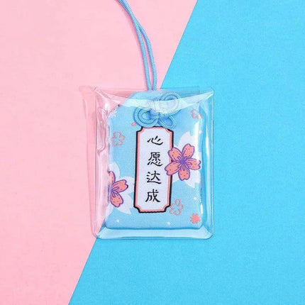 Maneki Neko Good Luck Keychain: A Charming Token of Prosperity - Très Elite