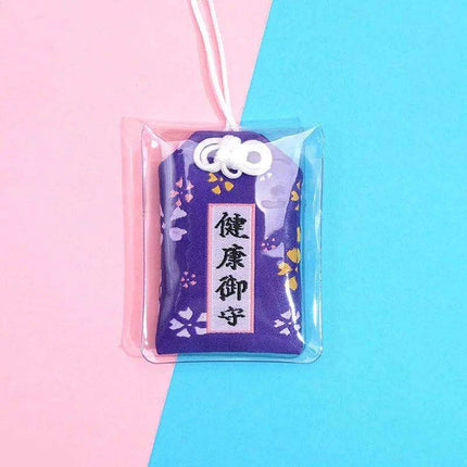 Maneki Neko Good Luck Keychain: A Charming Token of Prosperity - Très Elite