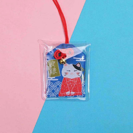 Maneki Neko Good Luck Keychain: A Charming Token of Prosperity - Très Elite