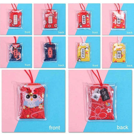 Maneki Neko Good Luck Keychain: A Charming Token of Prosperity - Très Elite