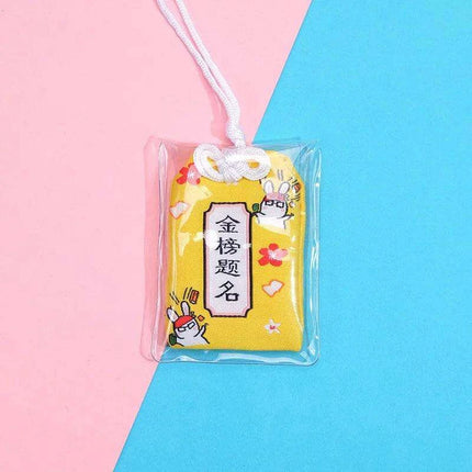 Maneki Neko Good Luck Keychain: A Charming Token of Prosperity - Très Elite