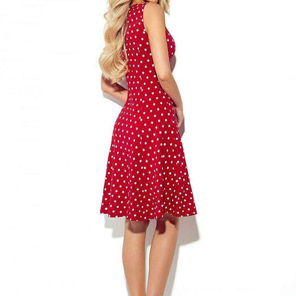 Maroon Cotton Daydress with Distinctive Karo Neckline - European Craftsmanship - Très Elite