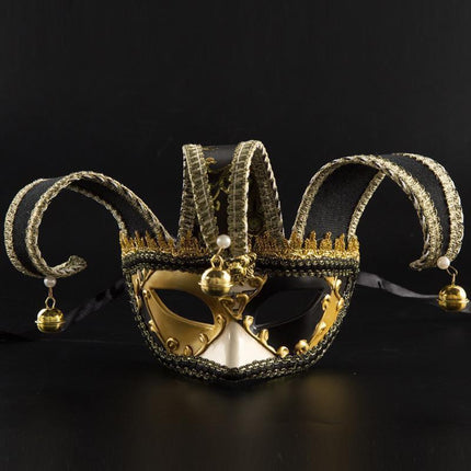 Masquerade Elegance: Men's Bell-Embellished Festive Mask.