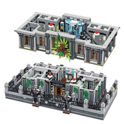 Mega Lunatic Asylum Architectural Masterpiece Building Set with 7537 Pieces - Unleash Your Creative Genius - Très Elite