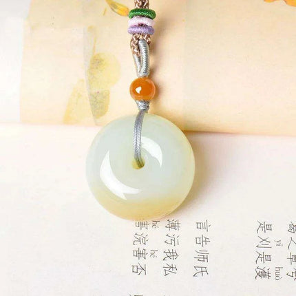 Natural Hetian Jade Hand-Carved Lucky Pendant Necklace - Très Elite