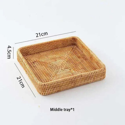 Natural Rattan Wicker Basket for Stylish Storage and Outdoor Picnics - Très Elite