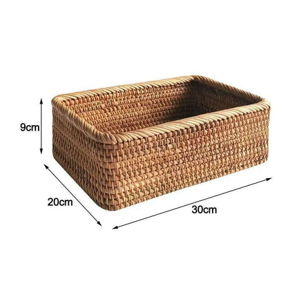 Natural Rattan Wicker Basket for Stylish Storage and Outdoor Picnics..