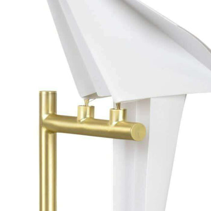 Nature-Inspired Nordic Bird Ceiling Lamp with Elegant Design..