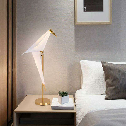 Nature-Inspired Nordic Bird Ceiling Lamp with Elegant Design..