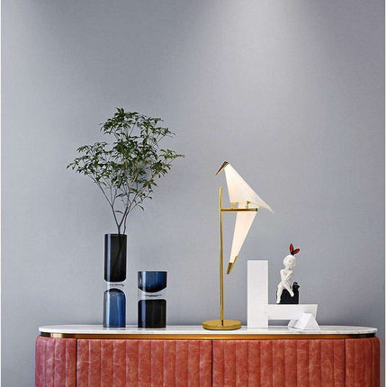 Nature-Inspired Nordic Bird Ceiling Lamp with Elegant Design..