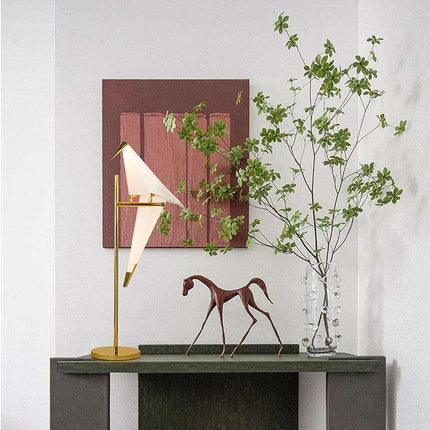 Nature-Inspired Nordic Bird Ceiling Lamp with Elegant Design..