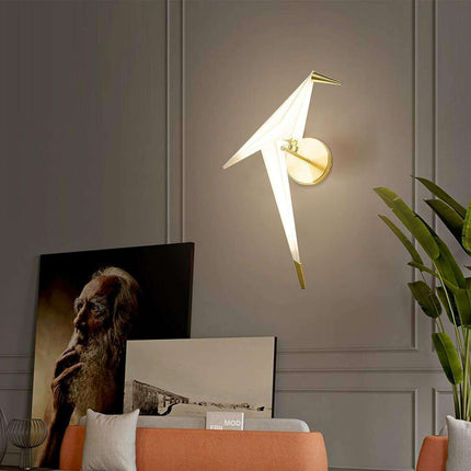 Nature-Inspired Nordic Bird Ceiling Lamp with Elegant Design..