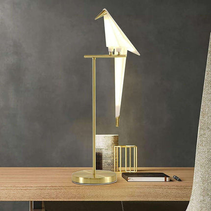 Nature-Inspired Nordic Bird Ceiling Lamp with Elegant Design..