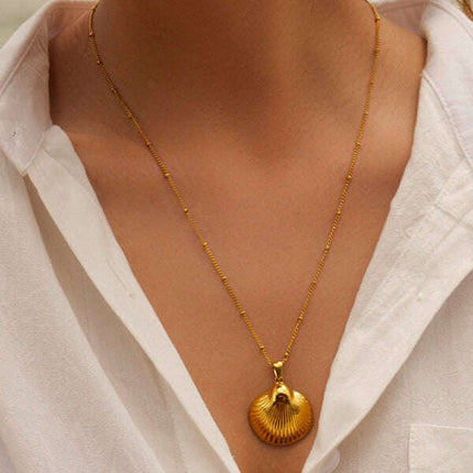 New Summer Beach Ocean Metallic Shell Necklace - Très Elite