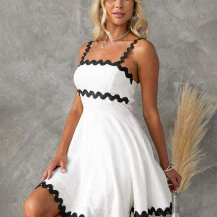 New fresh and sweet solid color sexy suspender short dress - Très Elite