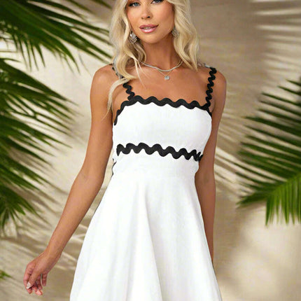New fresh and sweet solid color sexy suspender short dress - Très Elite