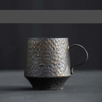 Nordic Charm Ceramic Coffee Mug with Hanging Ear and Gilt Couple Design - Très Elite