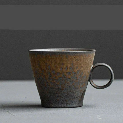 Nordic Charm Ceramic Coffee Mug with Hanging Ear and Gilt Couple Design - Très Elite