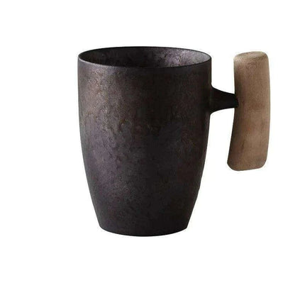 Nordic Charm Ceramic Coffee Mug with Hanging Ear and Gilt Couple Design - Très Elite