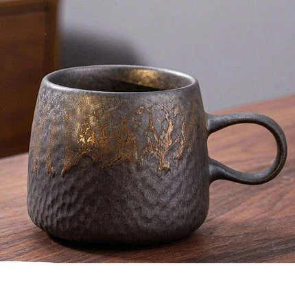 Nordic Charm Ceramic Coffee Mug with Hanging Ear and Gilt Couple Design - Très Elite