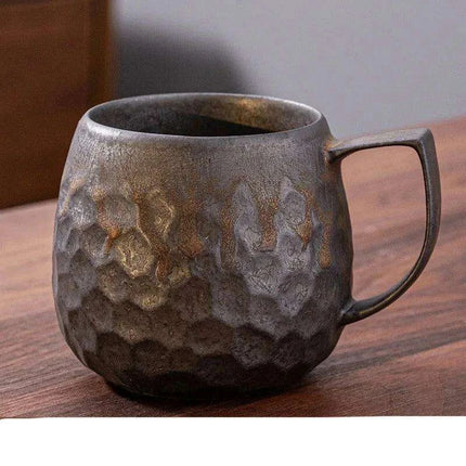 Nordic Charm Ceramic Coffee Mug with Hanging Ear and Gilt Couple Design - Très Elite
