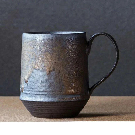 Nordic Charm Ceramic Coffee Mug with Hanging Ear and Gilt Couple Design - Très Elite