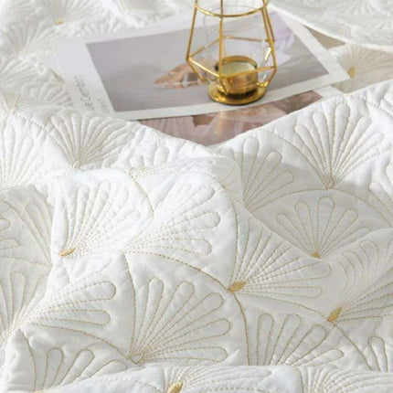 Nordic Elegance Cotton Quilt Set, Embroidered Summer Bedspread, 3-Piece Throw Coverlet - Très Elite