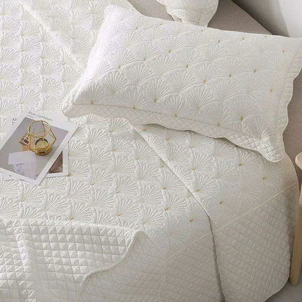 Nordic Elegance Cotton Quilt Set, Embroidered Summer Bedspread, 3-Piece Throw Coverlet- Très Elite- Très Elite