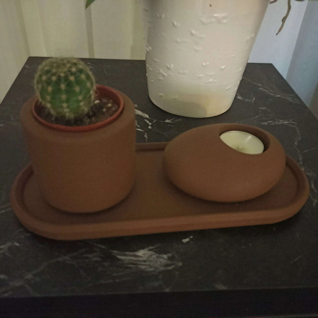 Nordic Harmony: Artisan Ceramic Candle Holder with Dried Floral Centerpiece for Modern Homes