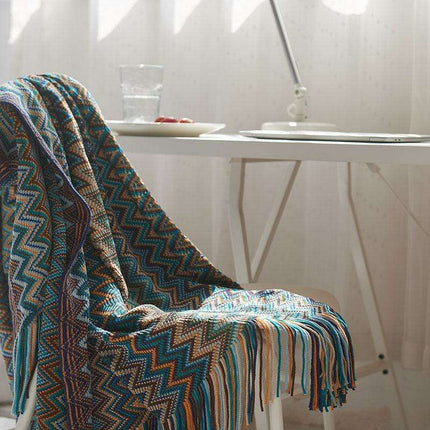 Nordic Luxe Knitted Throw Blanket with Timeless Stripes and Superior Polyester Craftsmanship- Très Elite- Très Elite