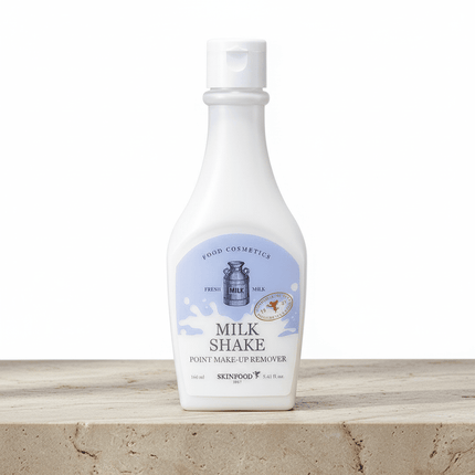 Nourishing Dual-Phase Makeup Remover with Milk Protein and Soy Extracts.