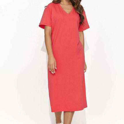Numinous Knit Dress with Back Slit for Effortless Elegance - Très Elite
