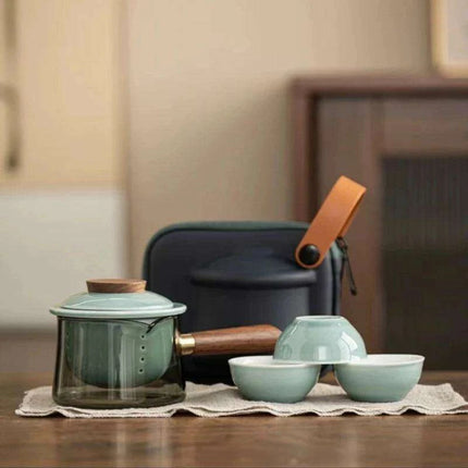 On-the-Go Elegant Ceramic Kung Fu Tea Set: Teapot and Three Travel Cups for Tea Lovers - Très Elite