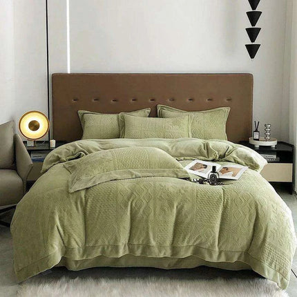 Opulent Grey Velvet Fleece Bedding Set with Luxurious 3D Embossed Duvet Cover and Pillowcases - Très Elite