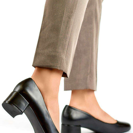 PRIMO Eco-Friendly Block Heel Pumps - Chic Comfort for the Modern Woman - Très Elite