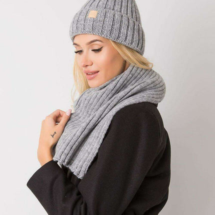 Parisian Chic Winter Hat and Scarf Set for Women Luxe - Très Elite