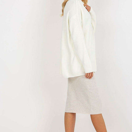 Parisian Elegance Heart Detail Sweater Rue Paris Collection - Très Elite