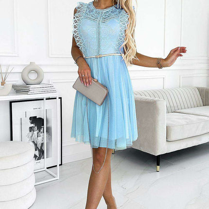 Peach Elegance Lace Cocktail Dress with Gold Waistbelt - Numoco Collection - Très Elite