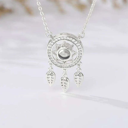 Personalized Dream Catcher Necklace - Meaningful Stainless Steel Gift for Friends with Custom Engraving - Très Elite