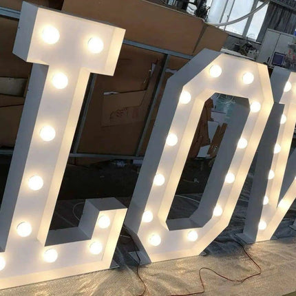 Personalized Illuminated Marquee Alphabet and Numeric Sign Set - Très Elite