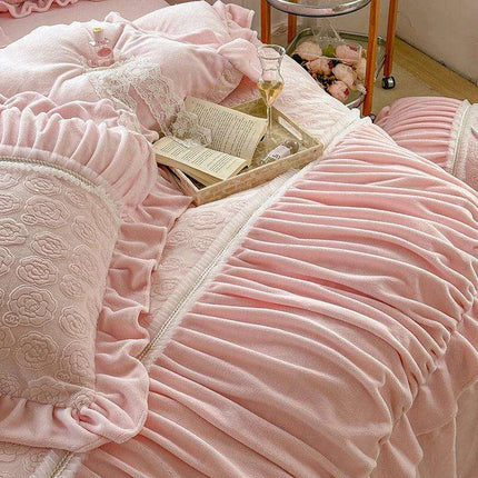 Pink Coral Velvet Bedding Set with Ruffled Duvet Cover and Pillowcases, Queen & King Sizes - Très Elite