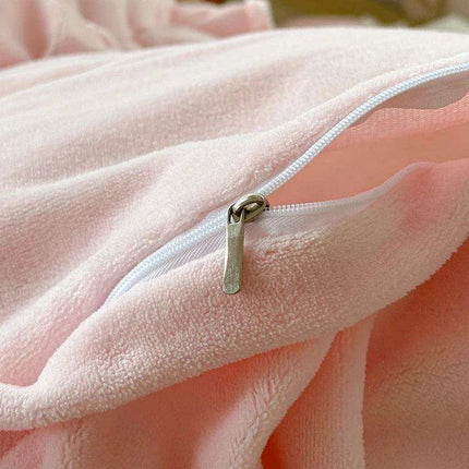 Pink Coral Velvet Bedding Set with Ruffled Duvet Cover and Pillowcases, Queen & King Sizes - Très Elite