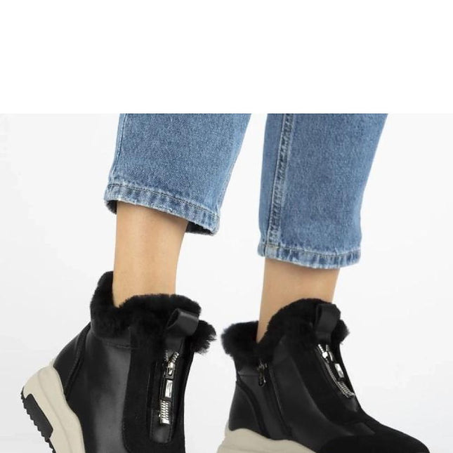 Platform boots model 222010 - Très Elite