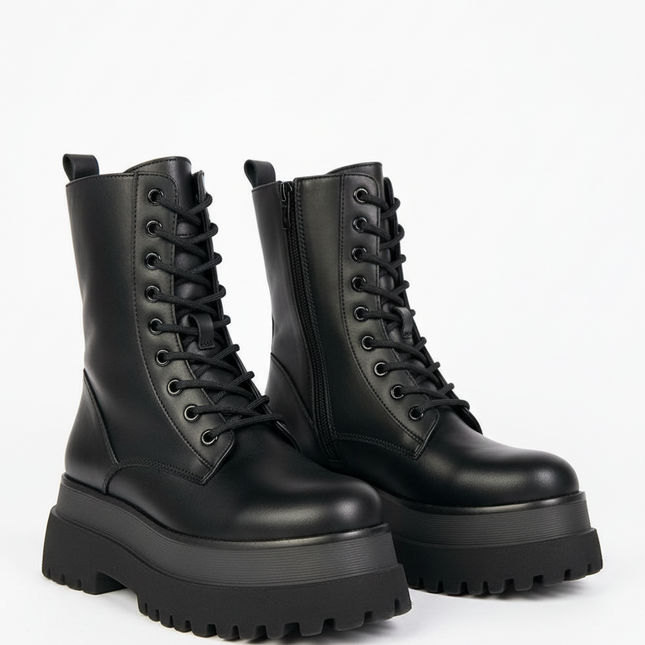 Platform boots model 222046 - Très Elite